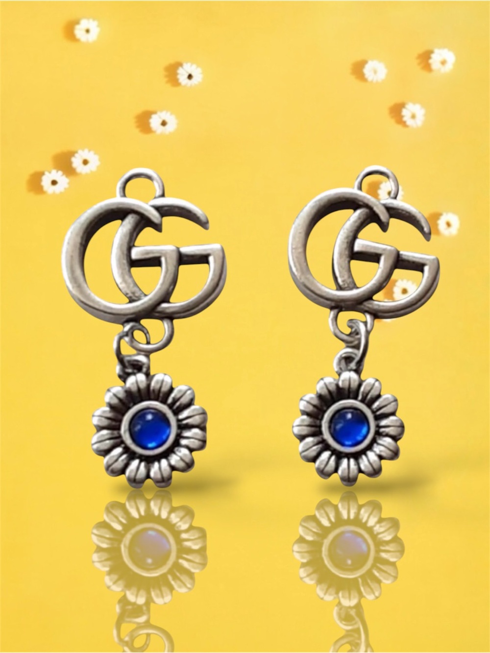 💞VINTAGE GUCCI 2-Piece Interlocking Gs + Blue Daisy Charms Silver-Tone Hardware